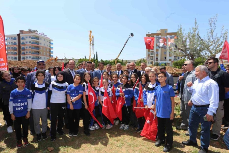 Kepez’de Spor Salonu Sayısı Artıyor