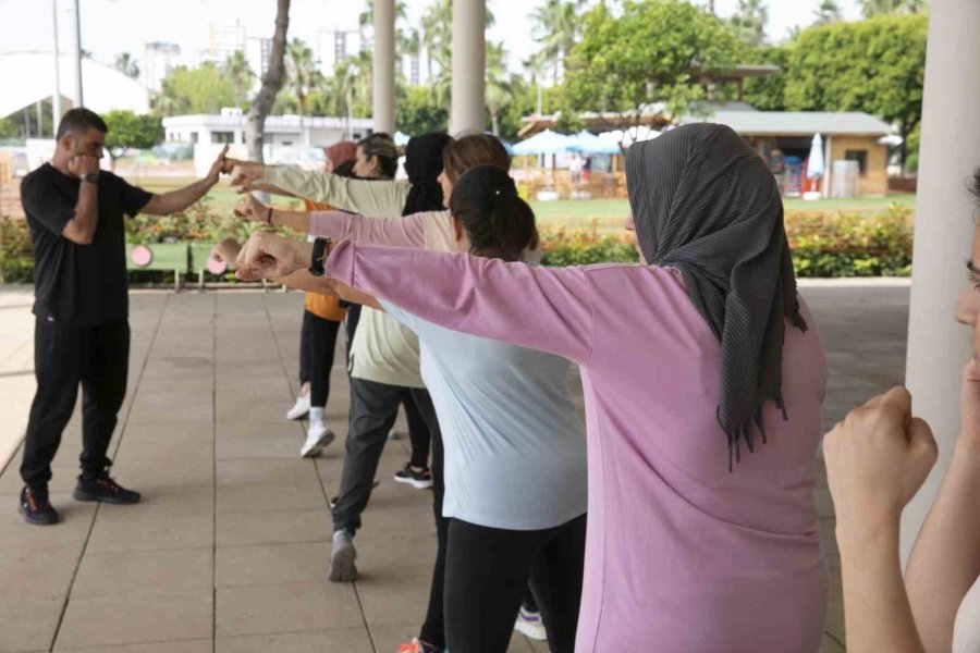 Kadınlar Kendilerini ’krav Maga’ İle Koruyacak