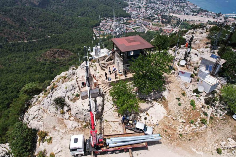 Çalış Tepesi’ne Türk Bayrağı Asıldı