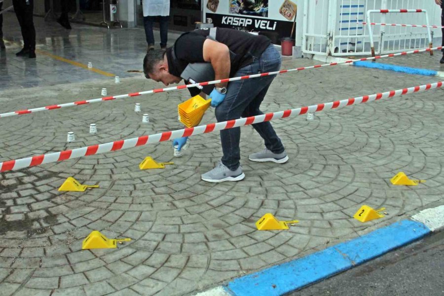 Uzatmalı Şarjörle Balık Pazarında Dehşeti Yaşattı: 2 Yaralı