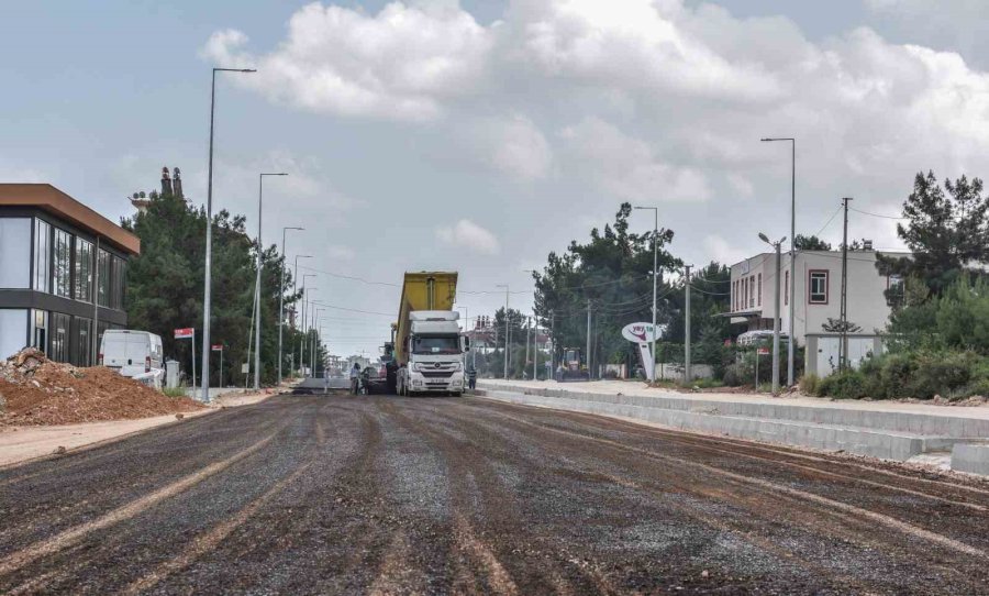 Varsak Aydoğmuş’un Yolları Da Güzelleşiyor