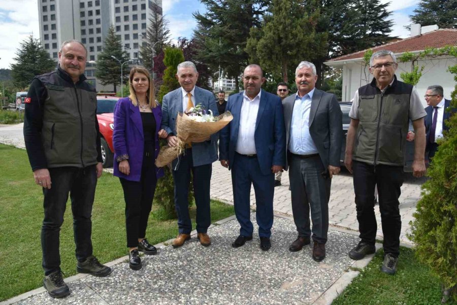 Eskişehir Ve Afyonkarahisar’da Görev Yapan 333 Orman İşçisinin Kadro Sevinci