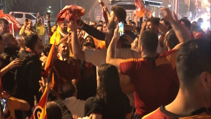 Antalya’da Şampiyonluk Konvoyu