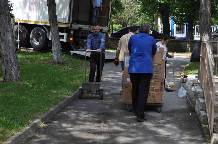 Eskişehir İl Milli Eğitim Müdürlüğü’nün İkinci Yardım Kamyonu Hatay’a Gidiyor