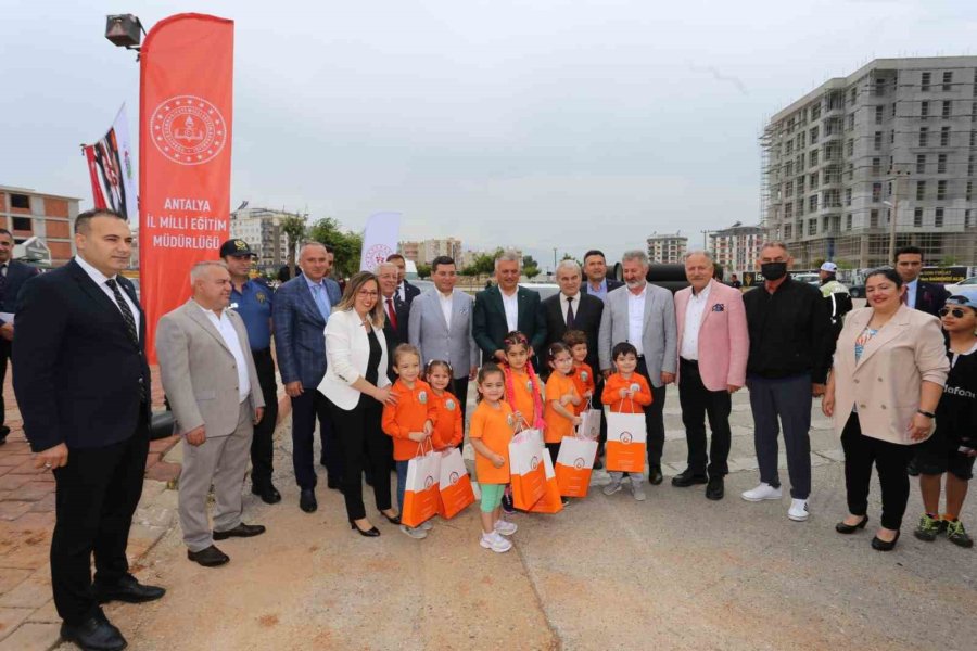 Kepez’e Bir Spor Salonu Daha Geliyor