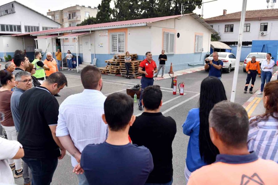 Mersin’de Belediye Personeline Yangın Ve Kurtarma Tatbikatı