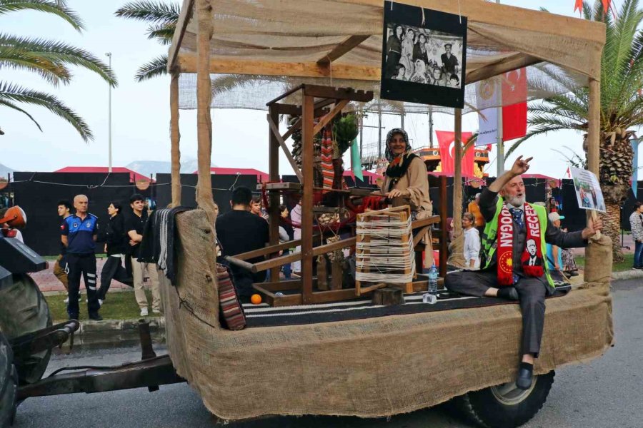 Antalya’da Turistleri Hayran Bırakan Yörük Göçü