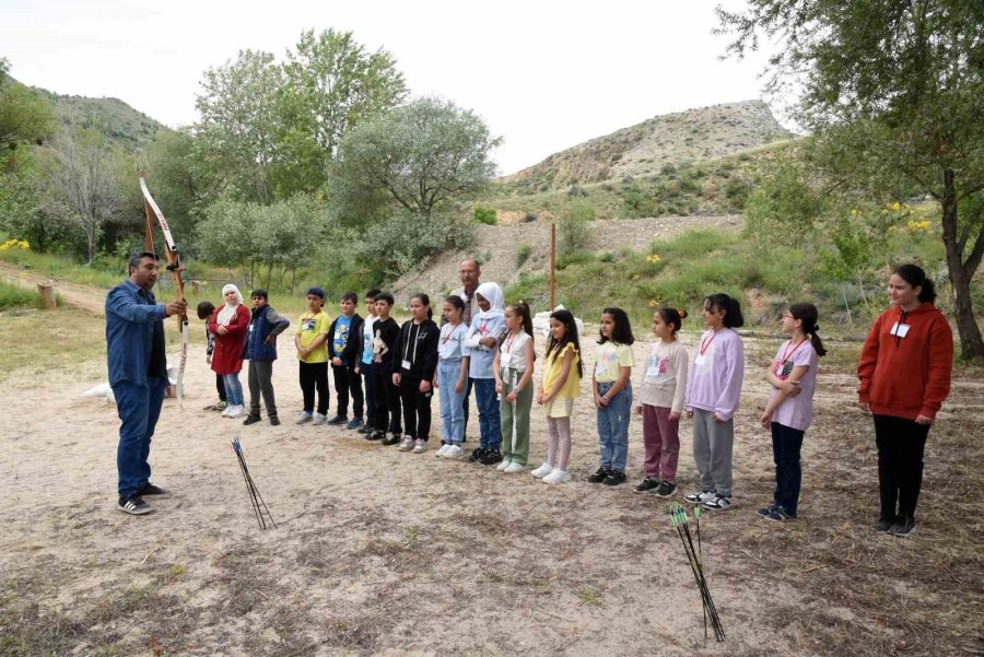 Sille Tabiat Okulu Öğrencilerle Doğa Arasında Köprü Oluyor