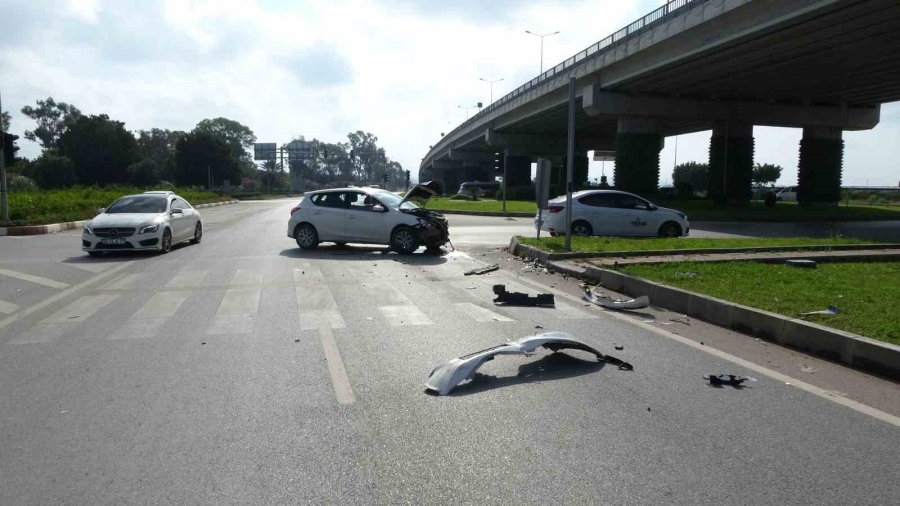 Antalya’da 7 Kişinin Yaralandığı Kazada Adeta Can Pazarı Yaşandı