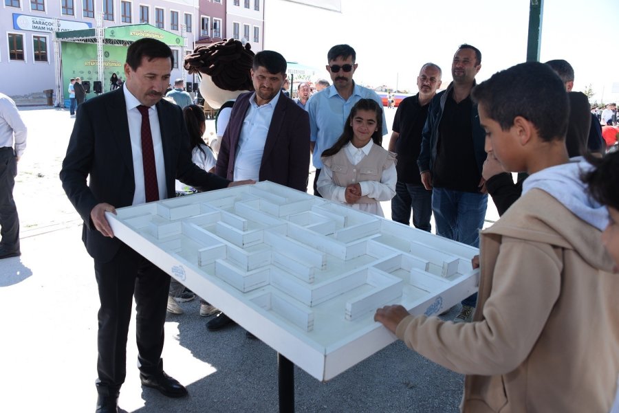 Karatay Belediyesi Kent Konseyi’nden “kitap Okuma Şenliği”