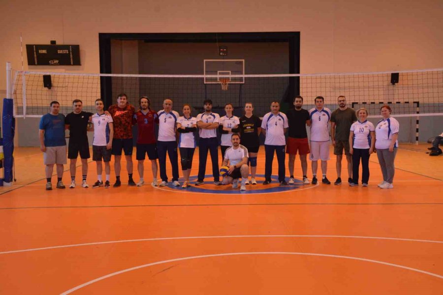 Geleneksel Personel Voleybol Turnuvası Başladı