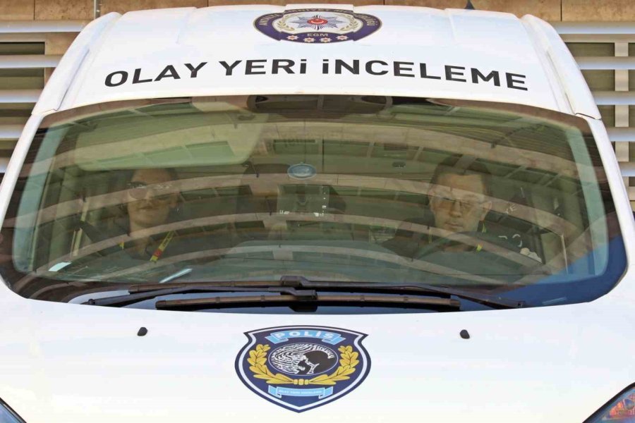 Emniyetin ‘delil Avcısı’ Ayşe Polisi Suçluların Kabusu Oldu