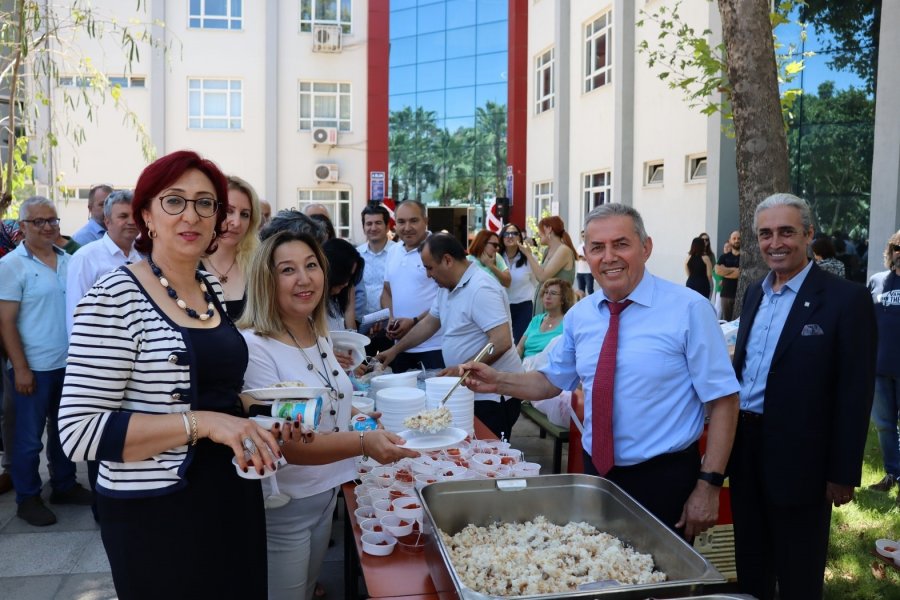 Sosyal Bilimler Myo’da “geleneksel Pilav Günü” Gerçekleştirildi