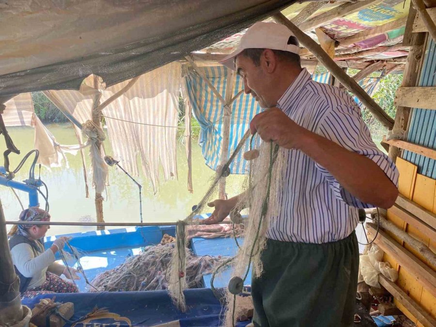 Antalya’da Akü Hırsızları Balıkçı Esnafını Canından Bezdirdi