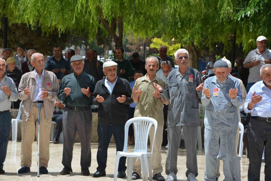 Hacı Adayları Uğurlandı