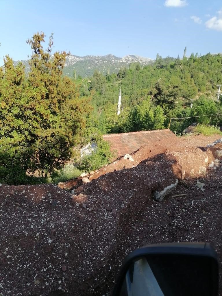 Boğaçayı’ndaki Renk Değişiminin Nedeni Toprak Kayması