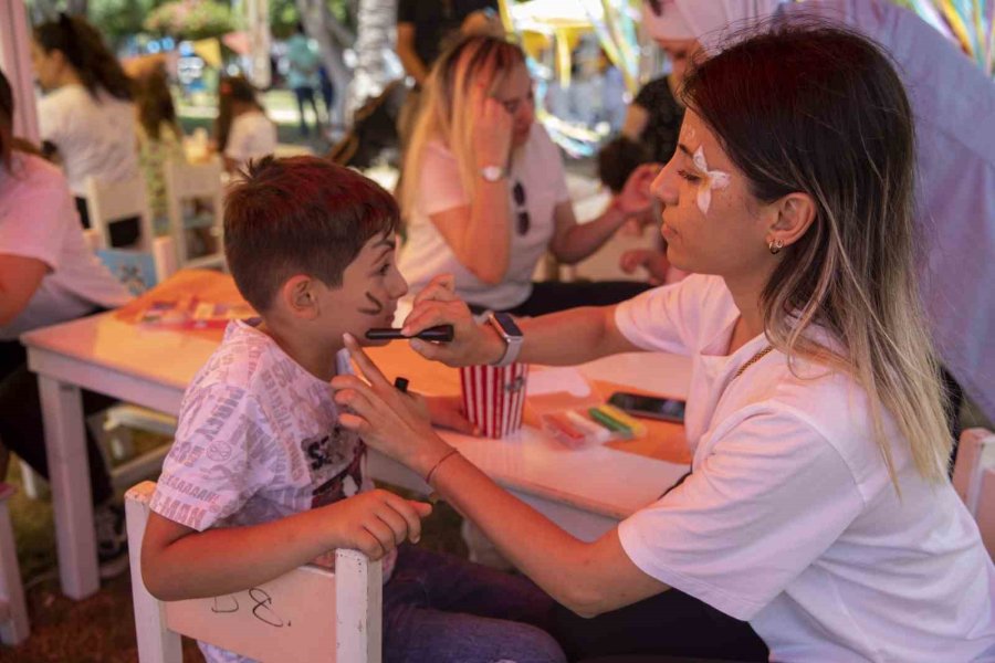 Mersin’de Çevre Ve Çocuk Şenliği Düzenlendi