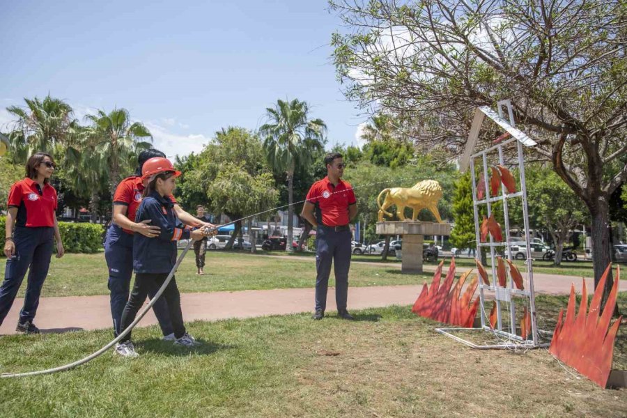 Mersin’de Çevre Ve Çocuk Şenliği Düzenlendi