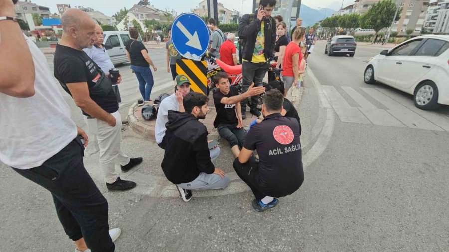 Yerde Acı İçerisinde Yatarken Yakınlarını Aramayı İhmal Etmedi