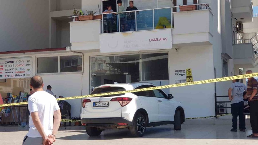 Antalya’da Sağlık Personeli Koca, Doktor Karısını Öldürüp İntihar Etti