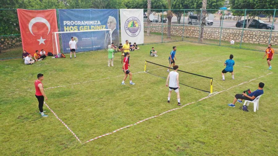 Mersin’de Ayak Tenisi Turnuvası