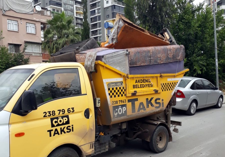 Akdeniz’de Çöp Konteynırları Yenileniyor