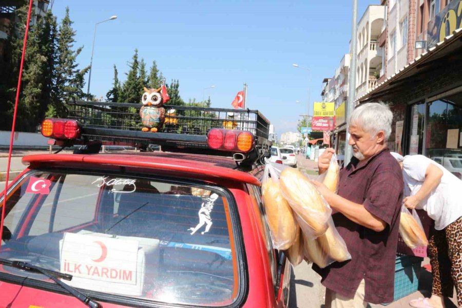 Tuncer Öğretmen 20 Yıldır 200 Ekmek Dağıtmadan Derse Girmiyor