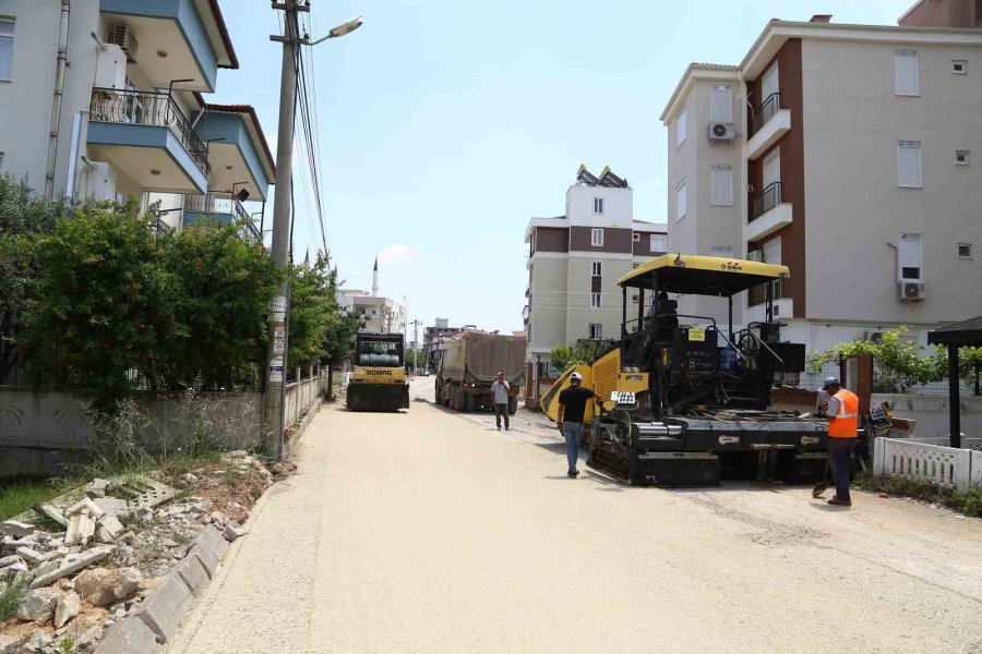 Döşemealtı’nda Altyapıları Tamamlanan Cadde Ve Sokaklara Sıcak Asfalt