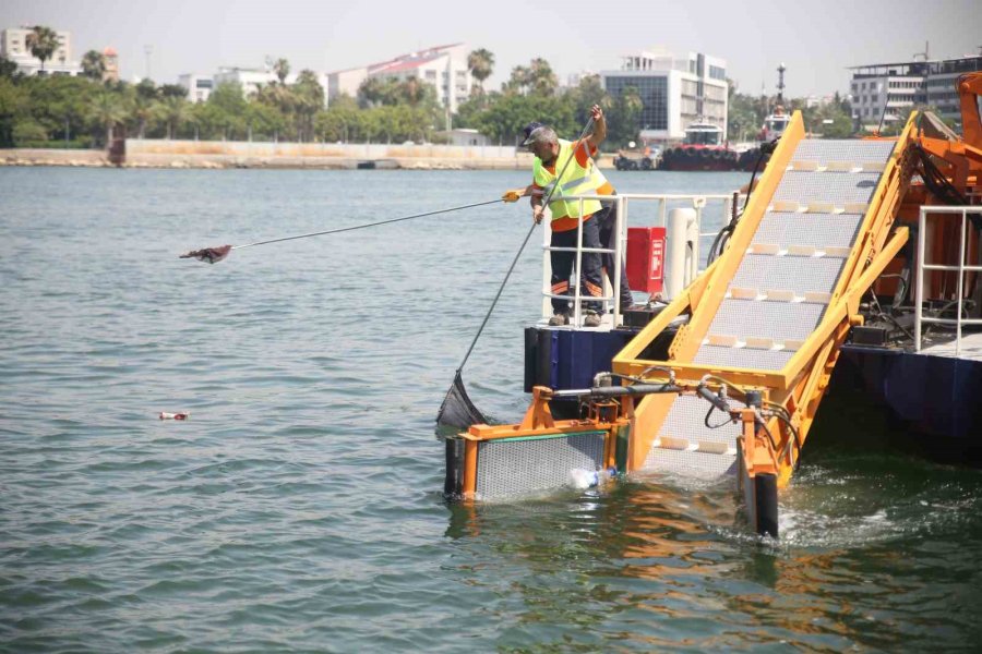 Mersin’e Gelen Gemilere Sıkı Denetim: Atıklarını Gelişigüzel Atamıyorlar