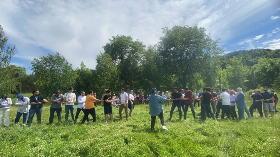 Türk Ocaklılar Yıl Sonu Mesiresinde Buluştu