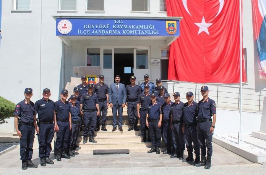 Günyüzü Kaymakamı Arslan’dan İlçe Jandarma Komutanlığına Ziyaret