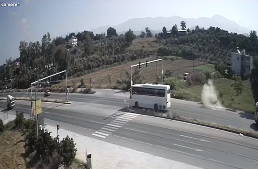 Konya’da Başlayan Karı-koca Kavgası Antalya’da Trafik Kazası İle Son Buldu