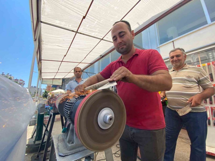 Kurban Bayramı Öncesi Bıçakçılarda Yoğunluk Başladı