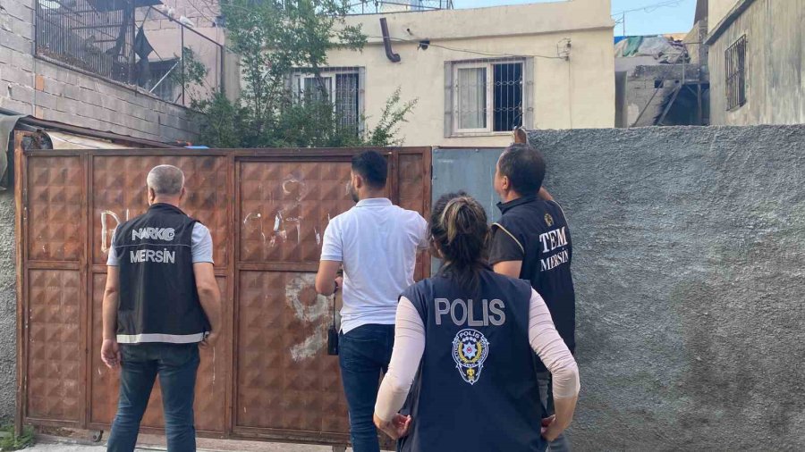 Mersin’de Aranan Şahıslara Operasyon: 76 Gözaltı Kararı