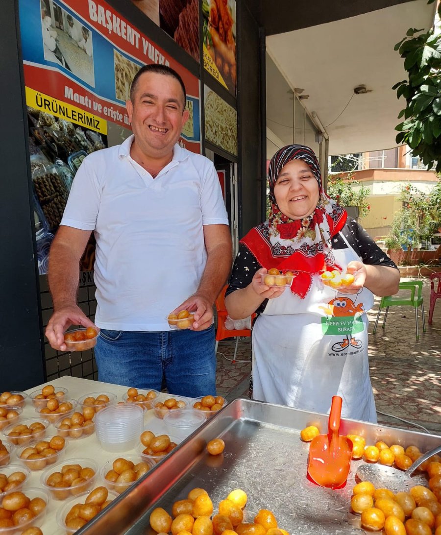 Eyt’den Emekli Oldu, İlk Maaşıyla Lokma Tatlısı Dağıttı