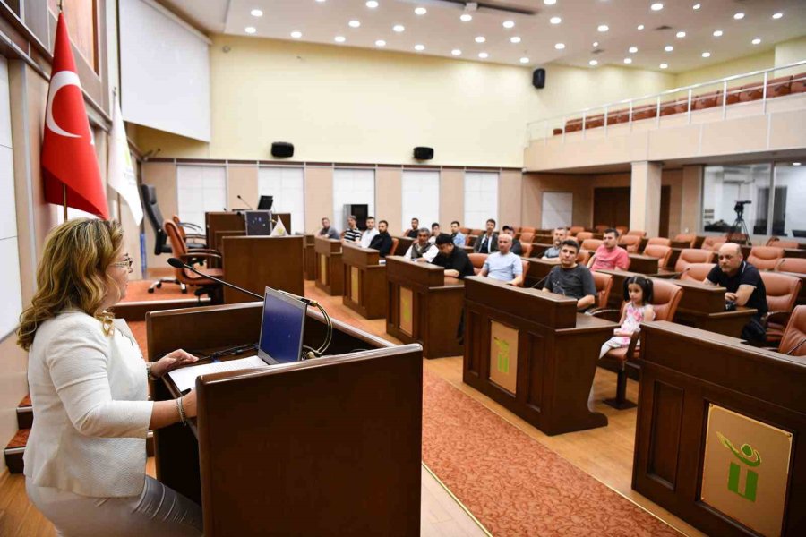 Tepebaşı’ndan Ev Hayvanı Satış Yeri Açacaklara Eğitim