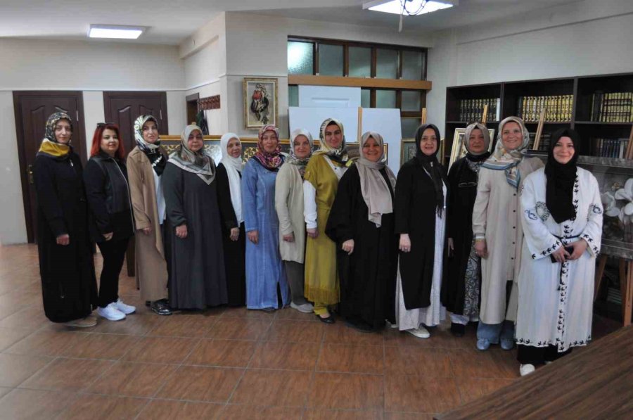 ‘unutulmaya Yüz Tutmuş Türk İslam Sanatları’ Sergisi Düzenlendi