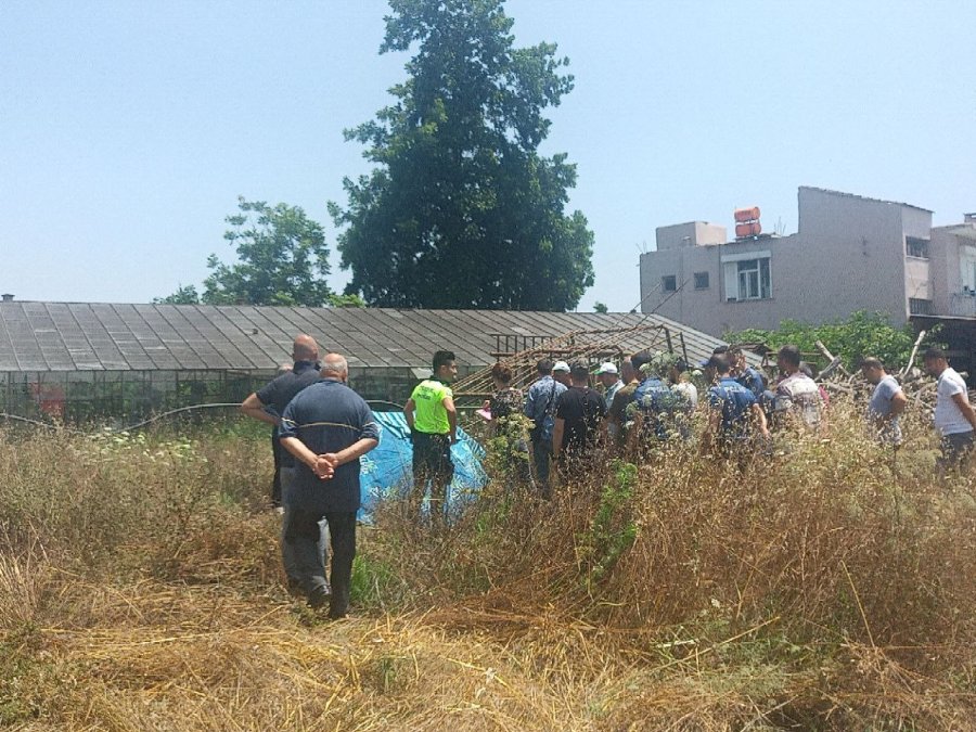 Viteste Unuttuğu Traktör Hareket Edince Düşüp Hayatını Kaybetti