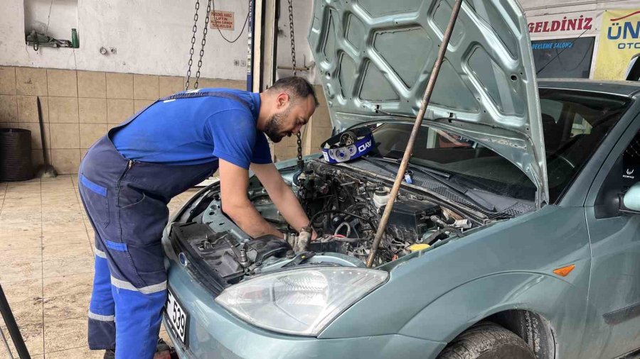 Mevsim Geçişlerinde Yapılması Gereken Araç Bakımlarıyla İlgili Uzmanından Tavsiyeler