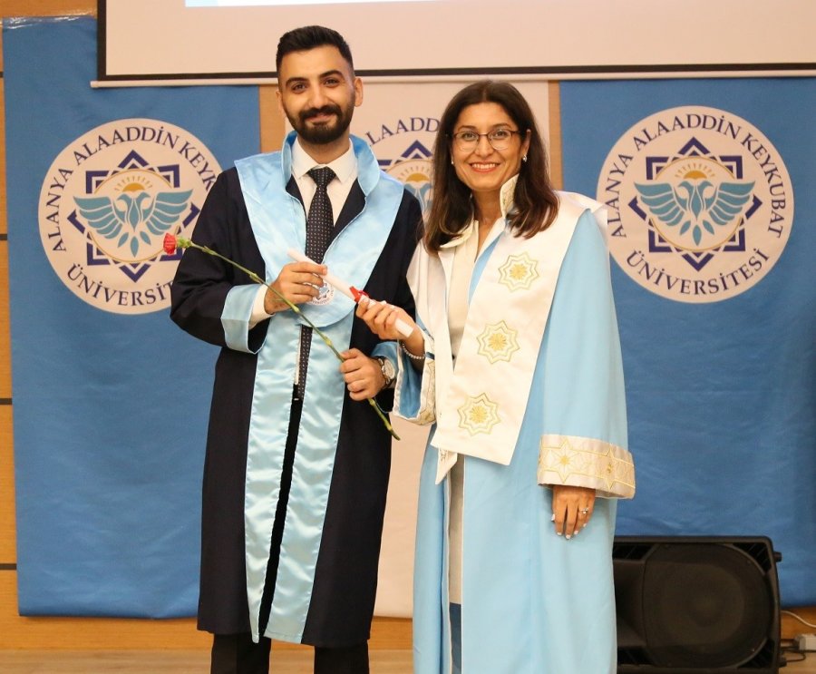 Alkü Tıp Fakültesi İlk Mezunlarını Verdi