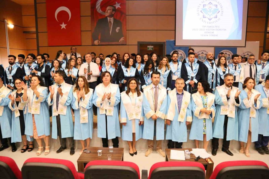 Alkü Tıp Fakültesi İlk Mezunlarını Verdi