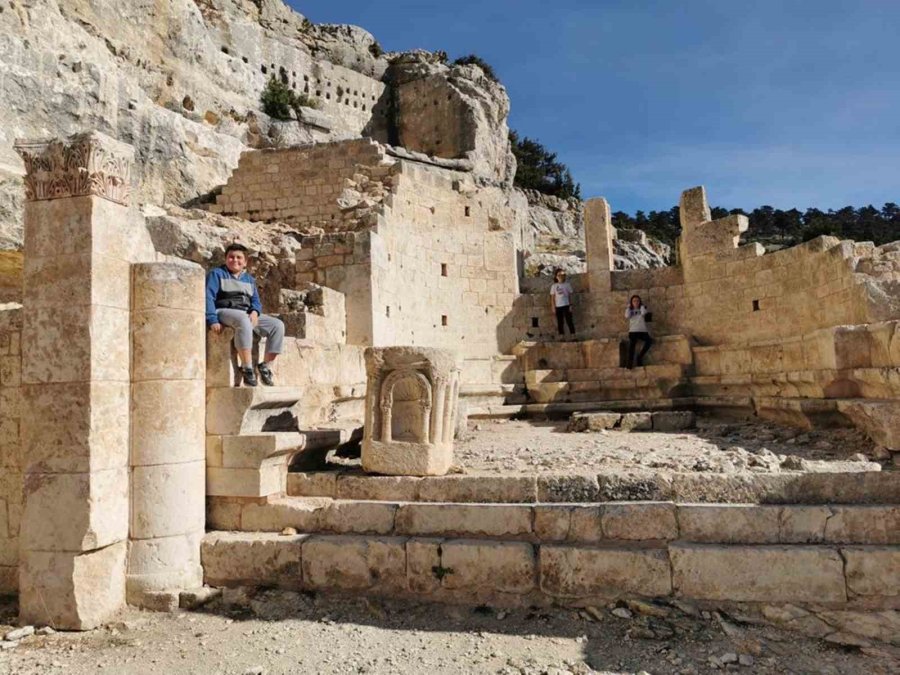 Mersin Alahan Manastırı Ziyaretçilerini Ağırlamaya Devam Ediyor