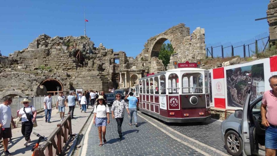 Side Antik Kenti’nde Eylem Yaptılar, Ambulansa Bile Yol Vermediler