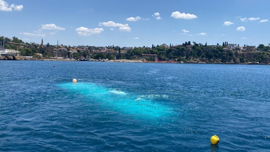 Türkiye’nin İlk Turistik Denizaltısı 18 Bin Turisti Denizin Altına İndirecek