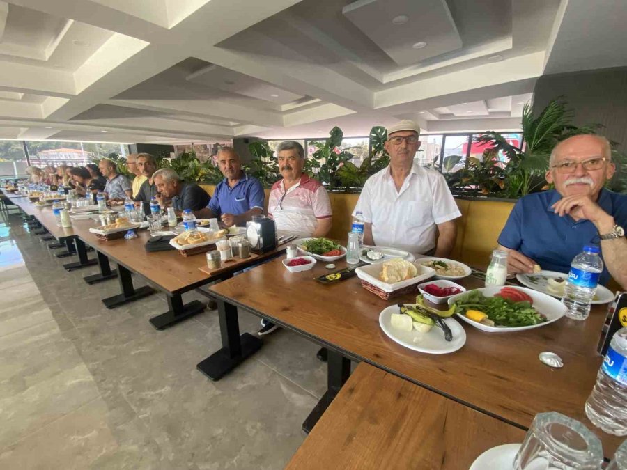 Öğretmen Lisesi Mezunları Aksu’da Buluştu