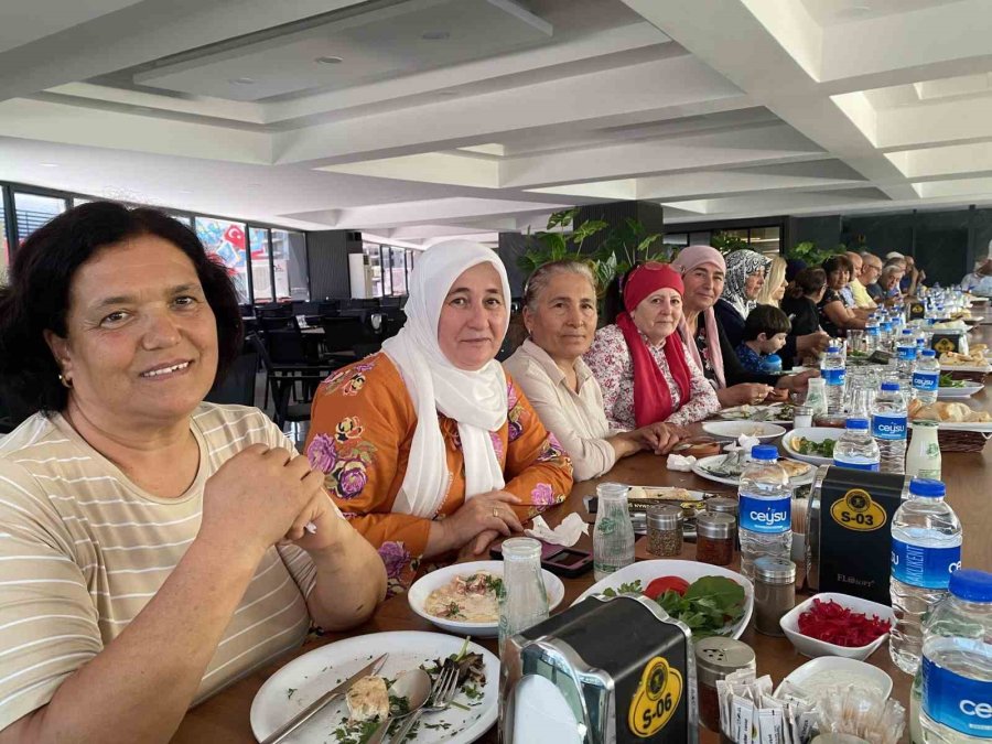 Öğretmen Lisesi Mezunları Aksu’da Buluştu