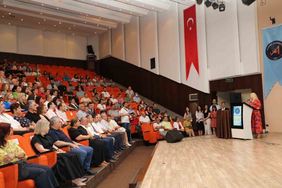 Akdeniz Üniversitesi Ailesi Bayramlaştı