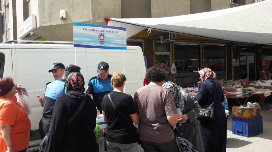 Bayram Öncesi Vatandaşlara Dolandırıcılık Ve Sahtekârlıklarla İlgili Bilgilendirme Çalışması