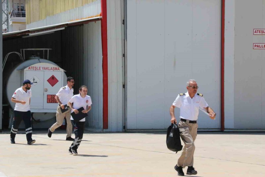 Havada Zamanla Yarışıp, Yüzlerce Hastayı Hayata Bağlıyorlar