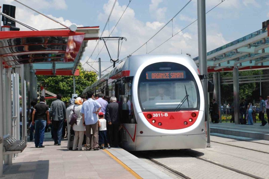 Başkan Büyükkılıç’tan Kurban Bayramı’nda “ücretsiz Tramvay” Müjdesi